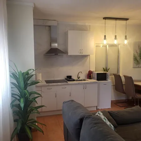 Apartman Large And Cozy Piera
